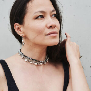 Necklace “Chameleon + white lace pearls”