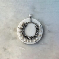 Bracelet With White Pearls 1 – LA-OL